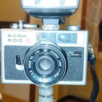 Ricoh 500 G - Telemetrica Vintage + Flash Philips 