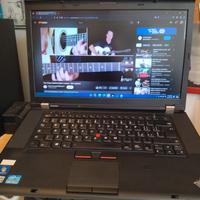 LENOVO T530 con  suo alloggio multi attacco 