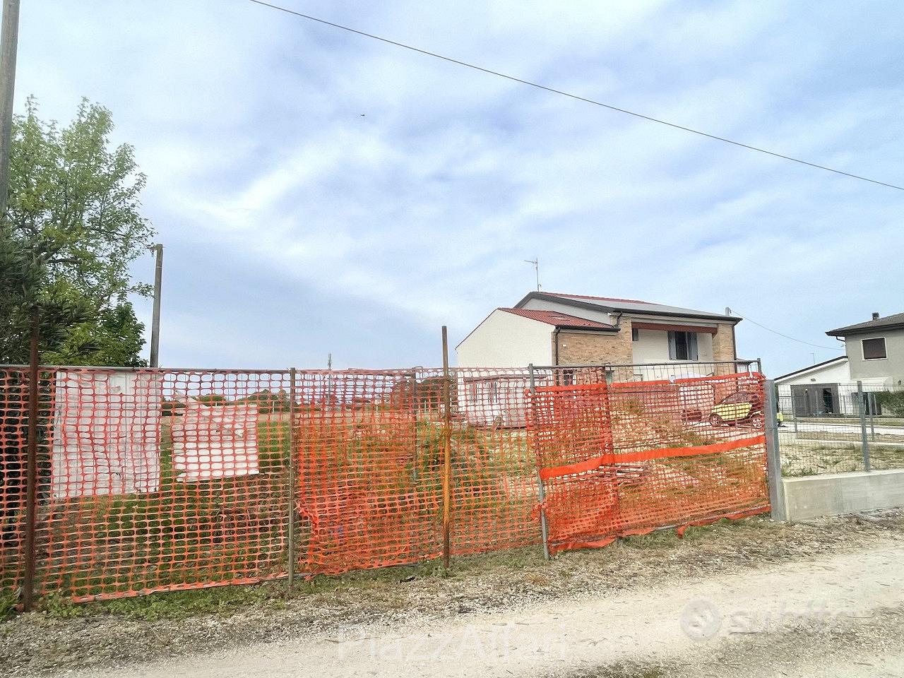 Lotto di terreno edificabile di 800 mq - 400 mc - Vista 4