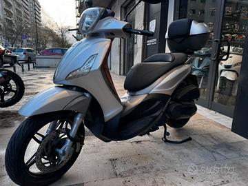 Piaggio Beverly 300 i.e. Touring
