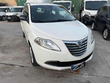 LANCIA Ypsilon 0.9 TwinAir 85 CV 5 porte Metano