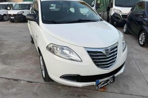 LANCIA Ypsilon 0.9 TwinAir 85 CV 5 porte Metano