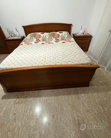 camera da letto,comò e comodini,specchio e armadio
