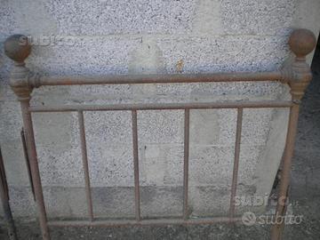 Antico letto 1 piazza ferro