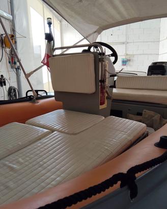 Gommone Joker Boat 440 con carrello e motore