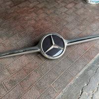 Calandra mercedes w177