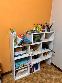 Set studio e giochi: lavagna, tavolo e mobili