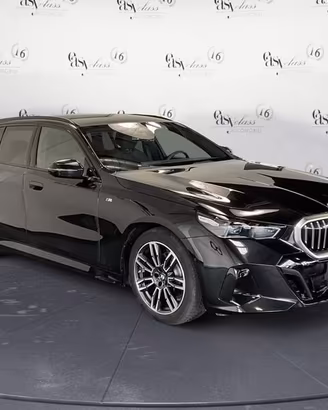 BMW Serie 5 520d sDrive M Sport Tetto Gancio ...