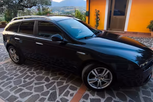 Alfa 159 1.9 JTDM versione Sport, 150CV