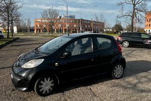 peugeot 107 sweet years 2007
