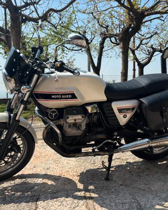 Moto Guzzi v7 Classic