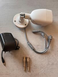 Telecamera 5mpx Hikvision + alimentatore,cavo,BNC