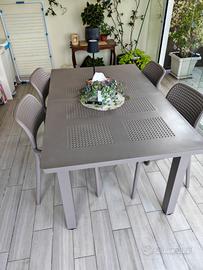 tavolo Nardi in resina allungabile