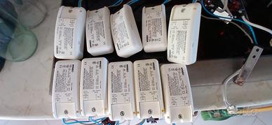 10 trasformatore 220/12V. Portalampade