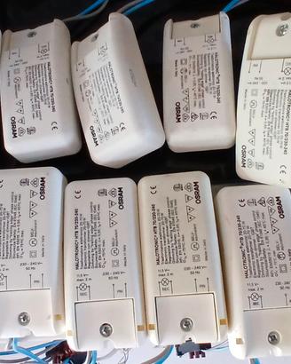 10 trasformatore 220/12V. Portalampade