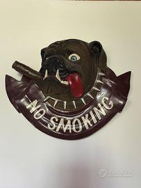 Bulldog no smoking