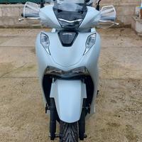 Honda sh 125 anno 2024 km 1780