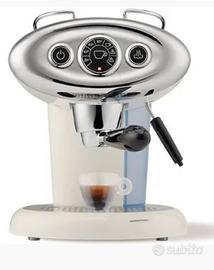 Macchina caffè Ipespresso Illy X7.1