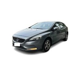 VOLVO V40 D2 Momentum Navi