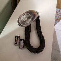 Torcia snodabile BLACK e DECKER a pile
