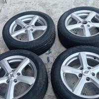 Gomme auto