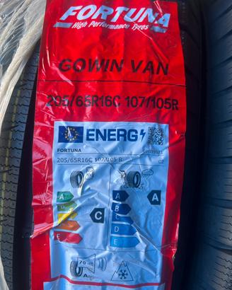 4 gomme nuove invernali 205/65/16 107/105R