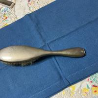Spazzola vintage  con manico in argento 800