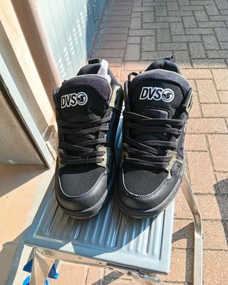 scarpe da ginnastica DVD 