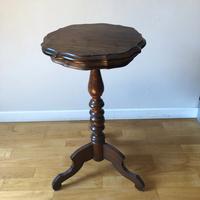 Sedia sgabello piccolo legno antico