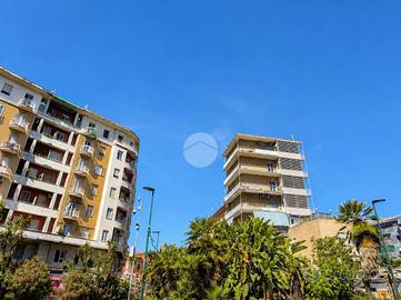 3 LOCALI A NAPOLI