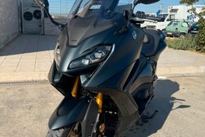 T max 560 Tech Max