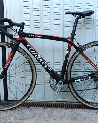Wilier GTR granturismo bici da corsa in carbonio