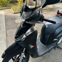 Honda SH 300 i
