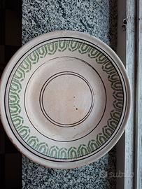 piatto antico  terracotta maiolicata  primo '900