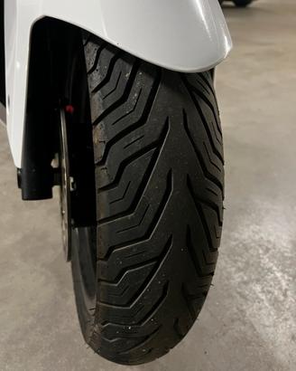Kymco Xciting 300R
