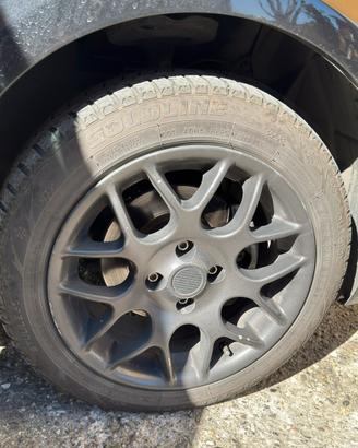 4 cerchi R15 con gomme invernali per Fiat 500