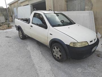 fiat strada pick up
