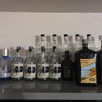 Bottiglie vuote per creare lampade