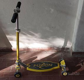 Fuzion 4-Wheel Carving Scooter (modello Sport)