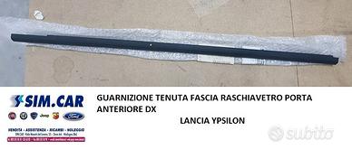 Guarniz. Raschiavetro Porta ant. dx Lancia Ypsilon