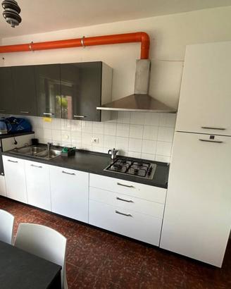 Appartamento di 180 m² con più di 5 locali a Valva