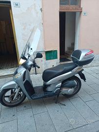 Scooter sh 150