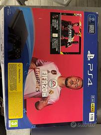 PS4 praticamente nuova