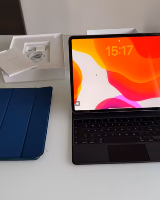 iPad Pro 12.9 6gen M2,256GB Wifi+cellular tastiera