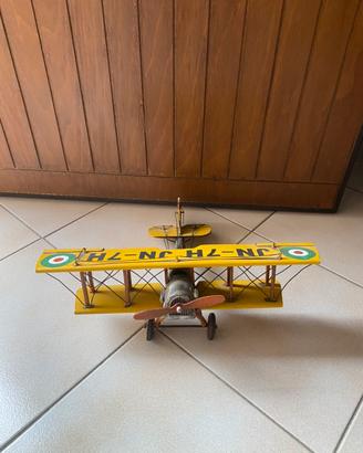Modellino  biplano vintage Jenny JN7H in metallo
