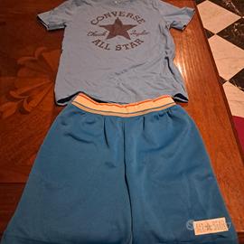 pantaloncini e t shirt converse