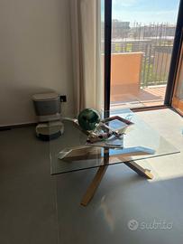 Tavolino moderno legno e vetro