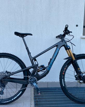 Santa cruz hightower