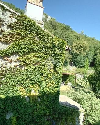 3 LOCALI A SPOLETO