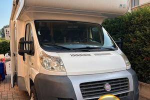 Camper RIMOR KATAMARANO 8